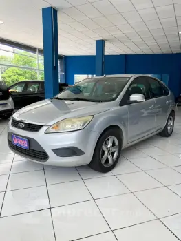 FORD FOCUS 2.0 SE 16V 4 portas