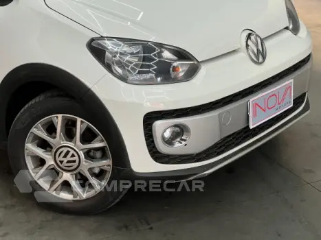 CROSS UP - 1.0 TSI 12V 4P MANUAL