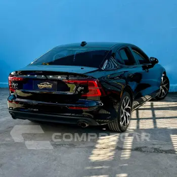 S60 T-4 MOMENTUM 2.0 190cv 4p