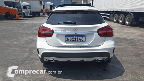 GLA 250 2.0 16V Turbo Sport
