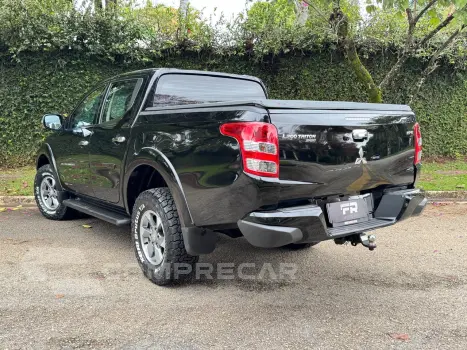 L200 TRITON 2.4 16V Turbo Sport HPE CD 4X4