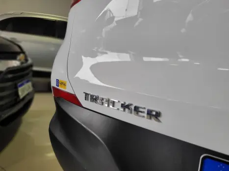 TRACKER LT 1.0 Turbo 12V Flex Aut.