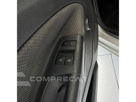 VOYAGE 1.0 MI 8V FLEX 4P MANUAL