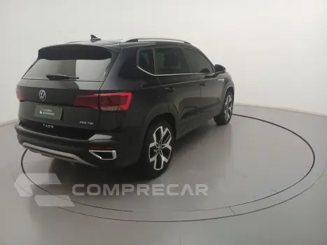 TAOS 1.4 250 TSI TOTAL FLEX HIGHLINE AUTOMÁTICO