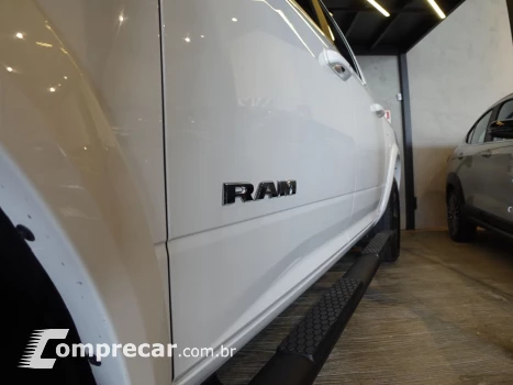 Classic 5.7 V8 32V 4P HEMI LARAMIE AUTOMÁTICO