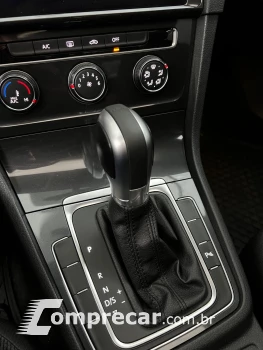 Golf Comfort. 200 TSI 1.0 Flex 12V Aut.