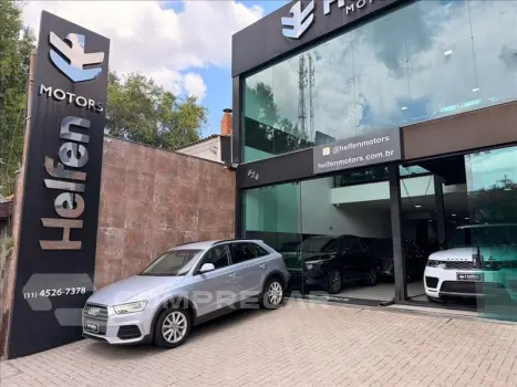 Audi Q3 1.4 TFSI Ambiente 4 portas