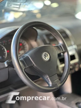 POLO SEDAN 1.6 MI 8V