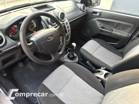 FIESTA 1.6 MPI Class Sedan 8V