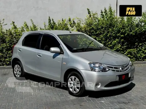 Toyota ETIOS HATCH - 1.3 XS 16V 4P MANUAL 4 portas