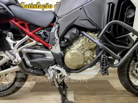 MULTISTRADA 1200 V4S