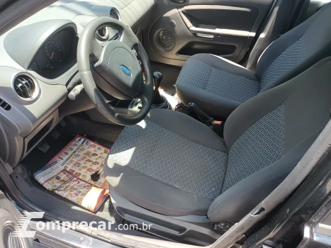 FIESTA 1.6 Rocam SE Plus Sedan 8V