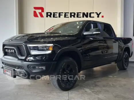 RAM 1500 5.7 V8 GASOLINA REBEL CD 4X4 AUTOMÁTICO 4 portas