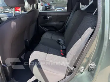 LIVINA - 1.8 S 16V 4P AUTOMÁTICO