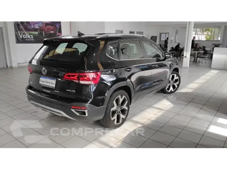 TAOS 1.4 250 TSI TOTAL FLEX HIGHLINE AUTOMÁTICO