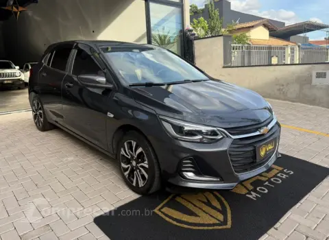 ONIX HATCH PREM. 1.0 12V TB Flex 5p Aut.