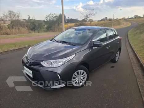 Toyota YARIS 1.5 16V FLEX XL MULTIDRIVE 4 portas