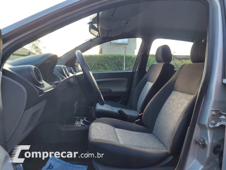 FIESTA 1.0 MPI Hatch 8V