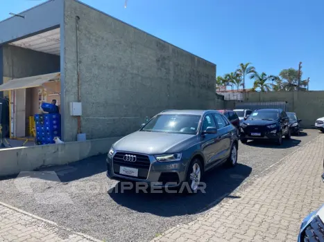 Audi Q3 1.4 TFSI Ambiente 4 portas