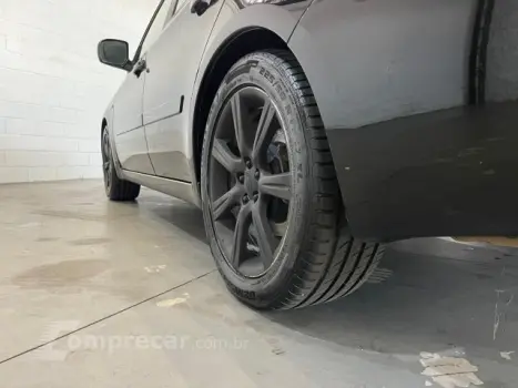 IMPREZA - 2.0 4X2 16V 4P AUTOMÁTICO