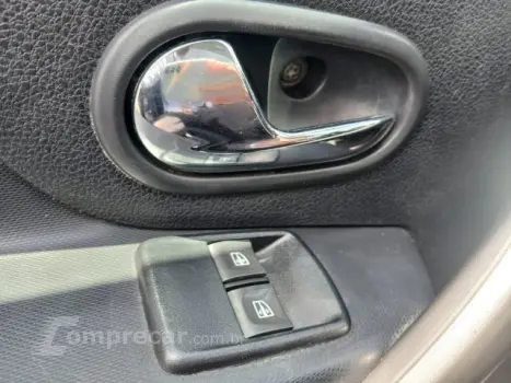 SANDERO - 1.6 EXPRESSION 8V 4P MANUAL