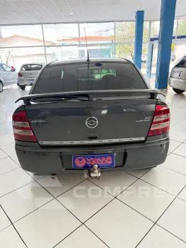 ASTRA 2.0 MPFI Advantage 8V