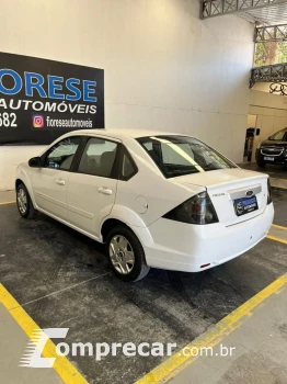 FORD FIESTA 1.0 ROCAM S SEDAN 8V