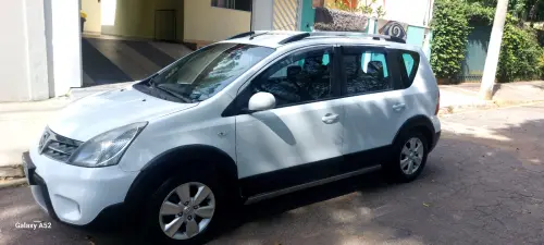 NISSAN LIVINA 1.8 SL X-gear 16V 4 portas