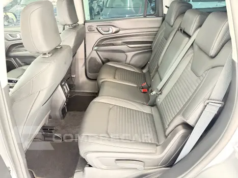COMMANDER 1.3 T270 TURBO FLEX LONGITUDE AT6