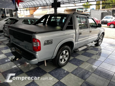 S10 2.4 MPFI Executive 4X2 CD 8V
