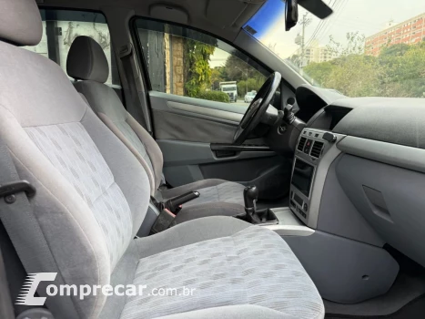 Vectra Elegan. 2.0 MPFI 8V FlexPower Mec
