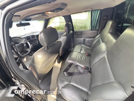 S10 2.4 MPFI Executive 4X2 CD 8V