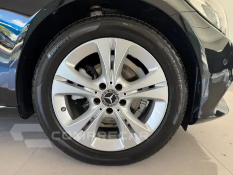 C 180 1.6 16V 4P CGI AVANTGARDE TURBO AUTOMÁTICO