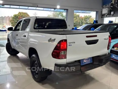 Hilux CD 4x4 2.8 Diesel Mec.