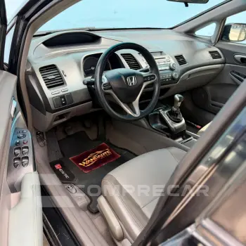 Civic Sed. LXL/LXL SE 1.8 Flex 16V Mec.