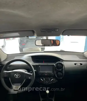 ETIOS 1.5 XS Sedan 16V