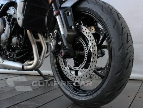 TRIUMPH TRIDENT 660