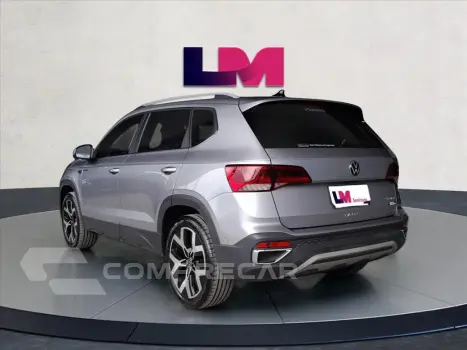 TAOS 1.4 250 TSI TOTAL FLEX HIGHLINE AUTOMÁTICO