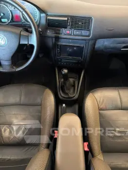 VOLKSWAGEN Golf Sportline 1.6 Mi Total Flex 8V 4p
