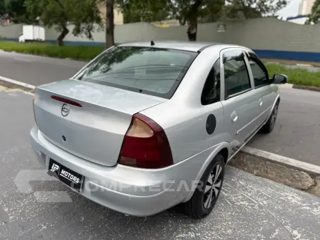CORSA 1.8 MPFI Sedan 8V