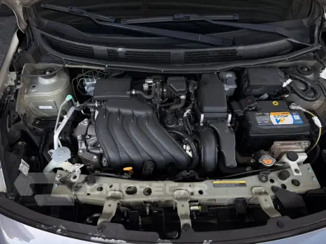 VERSA SL 1.6 16V FlexStart 4p Aut.