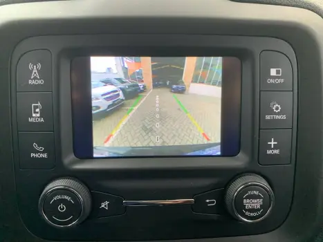 Renegade Sport 1.8 4x2 Flex 16V Aut.