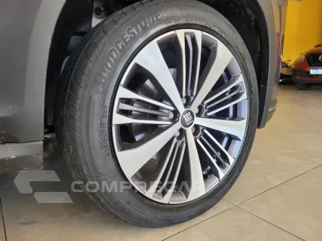 Fastback Audace 200 TB Aut (Hibrído)