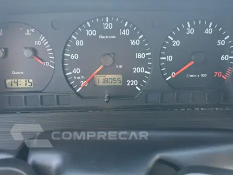 SANTANA - 2.0 MI 8V 4P MANUAL