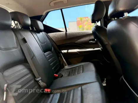 KICKS SL 1.6 16V FlexStar 5p Aut.