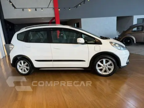 FIT - 1.5 TWIST 16V 4P MANUAL
