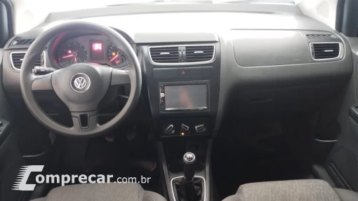 Volkswagen FOX 1.6 MI 8V 4 portas