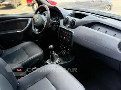 DUSTER Dynamique 4x4 2.0 Hi-Flex 16V Mec