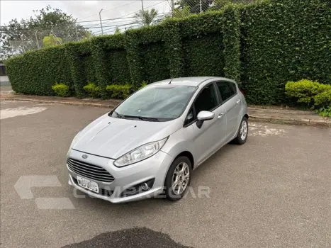 FORD FIESTA 1.6 SE Hatch 16V 4 portas