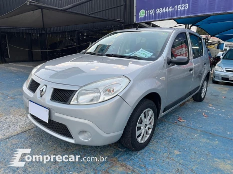 Renault Sandero 4 portas